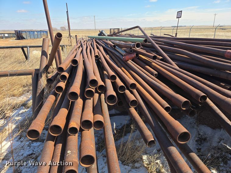image for item EV5827 Approximately 200 pieces of pipe