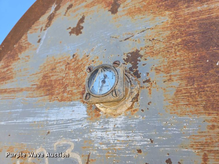 image for item EV5909 Fuel tank