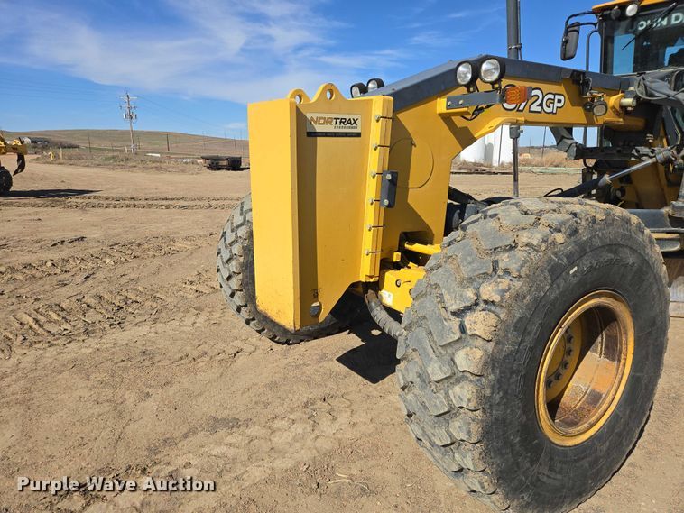 image for item EV5910 2010 John Deere 872GP motor grader