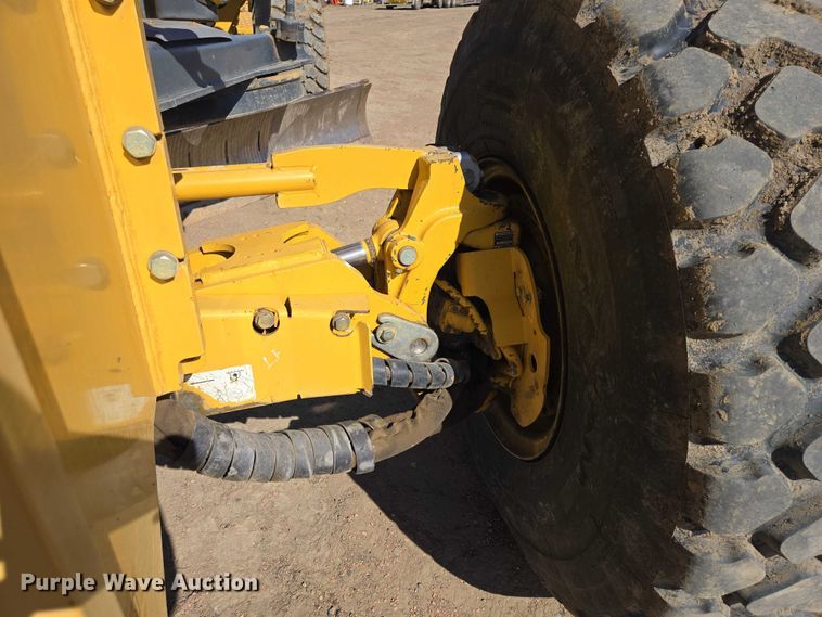 image for item EV5910 2010 John Deere 872GP motor grader
