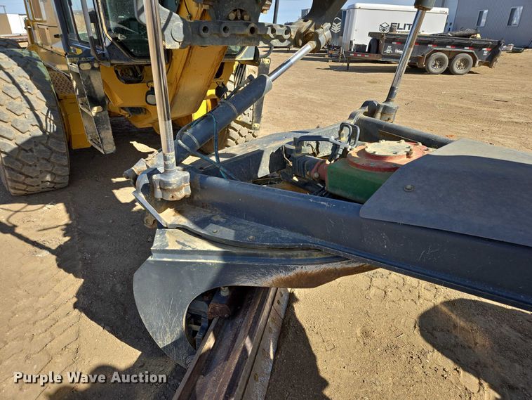 image for item EV5910 2010 John Deere 872GP motor grader