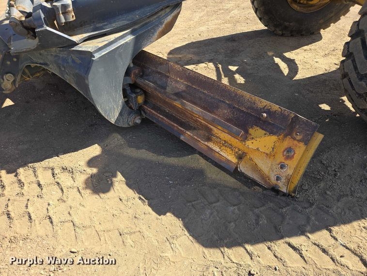 image for item EV5910 2010 John Deere 872GP motor grader