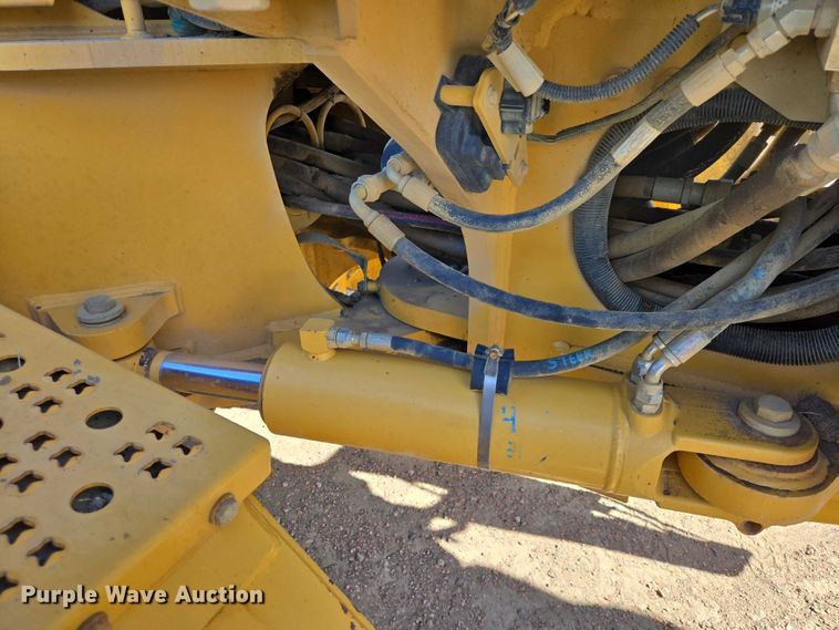 image for item EV5910 2010 John Deere 872GP motor grader