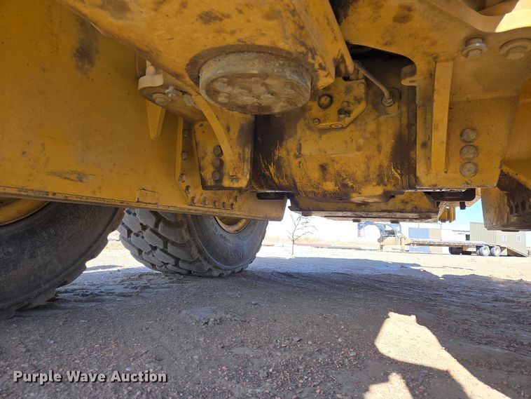 image for item EV5910 2010 John Deere 872GP motor grader