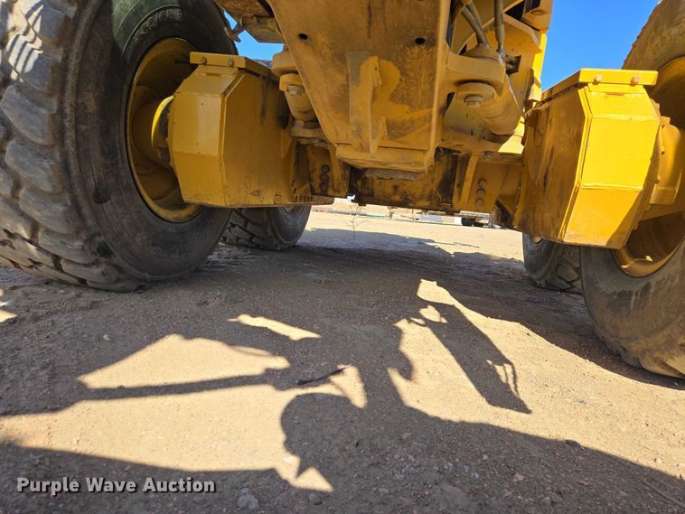 image for item EV5910 2010 John Deere 872GP motor grader