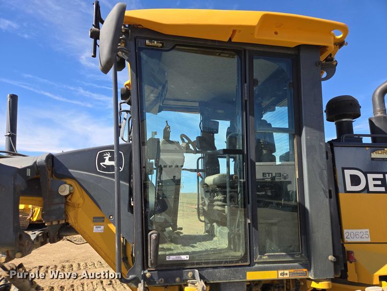 image for item EV5910 2010 John Deere 872GP motor grader