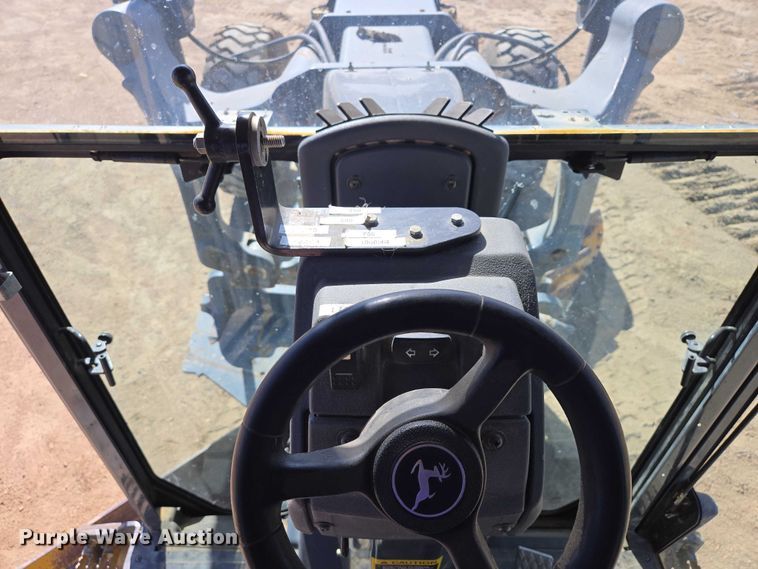 image for item EV5910 2010 John Deere 872GP motor grader