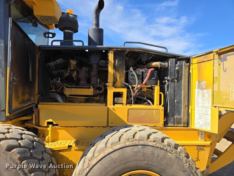 image for item EV5910 2010 John Deere 872GP motor grader