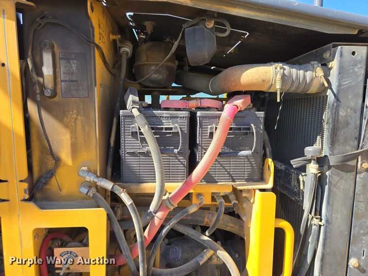 image for item EV5910 2010 John Deere 872GP motor grader