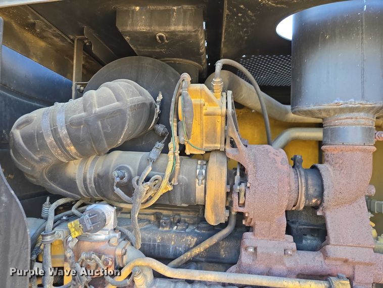 image for item EV5910 2010 John Deere 872GP motor grader