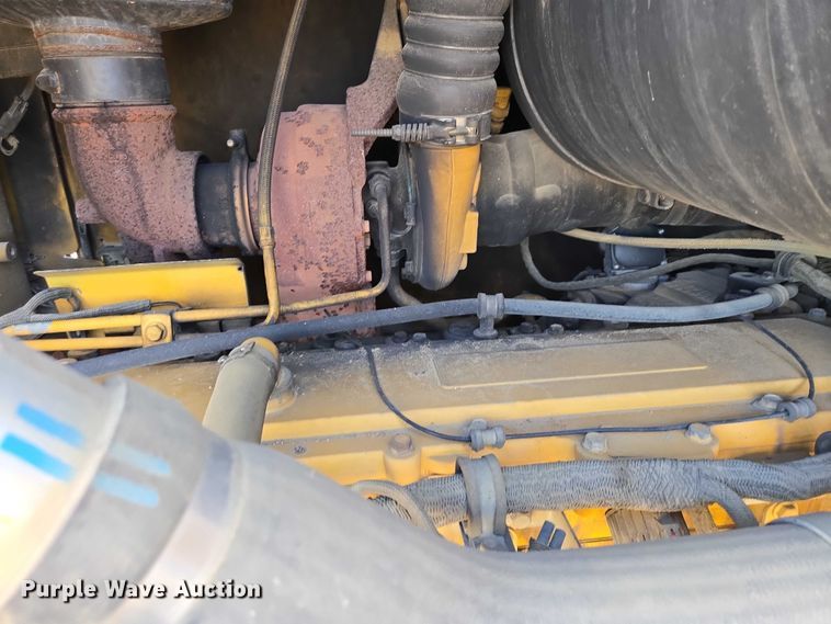 image for item EV5910 2010 John Deere 872GP motor grader