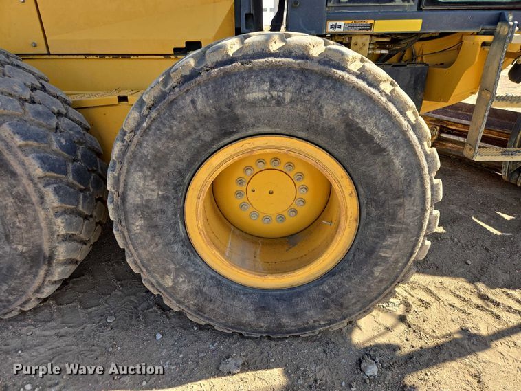 image for item EV5910 2010 John Deere 872GP motor grader