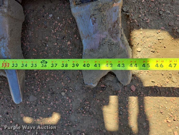 image for item EV5912 2012 Caterpillar 320E L excavator