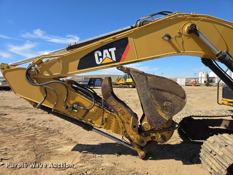 image for item EV5912 2012 Caterpillar 320E L excavator
