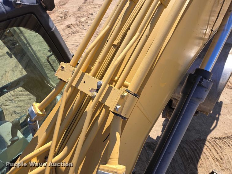 image for item EV5912 2012 Caterpillar 320E L excavator