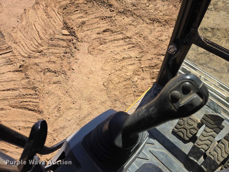 image for item EV5912 2012 Caterpillar 320E L excavator