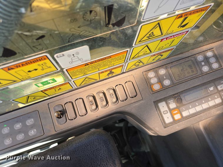 image for item EV5912 2012 Caterpillar 320E L excavator