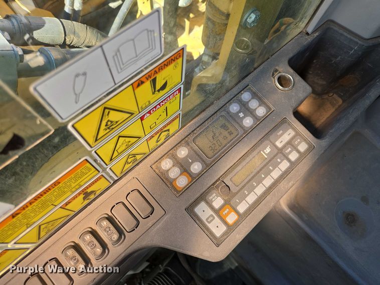 image for item EV5912 2012 Caterpillar 320E L excavator