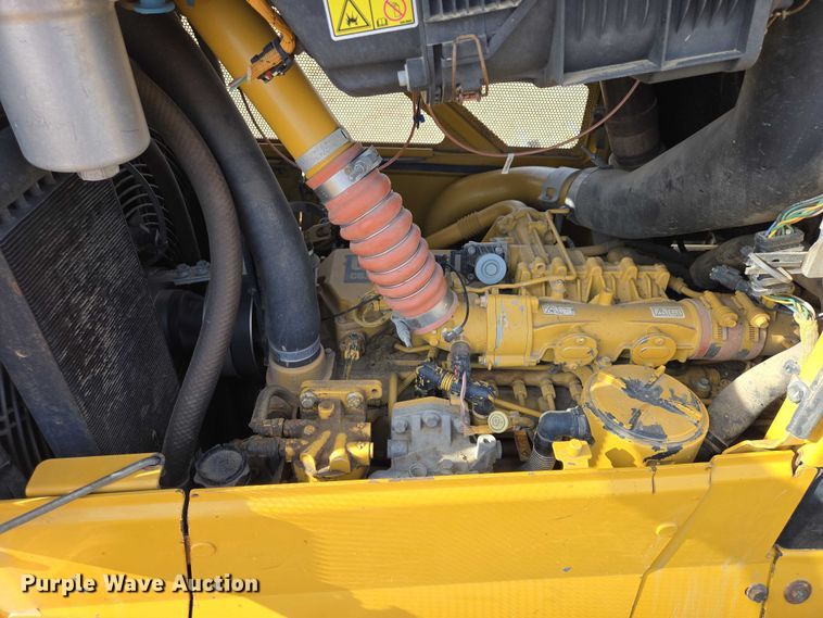 image for item EV5913 2015 Caterpillar D6N LGP dozer