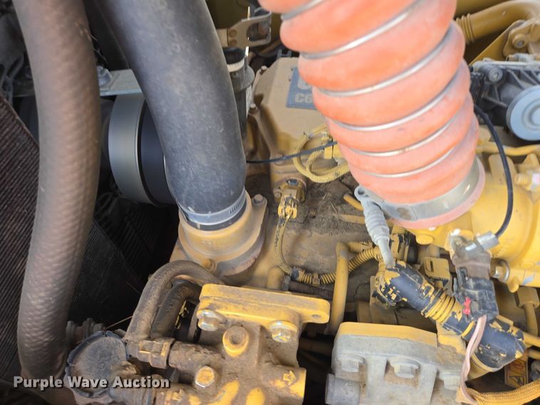 image for item EV5913 2015 Caterpillar D6N LGP dozer