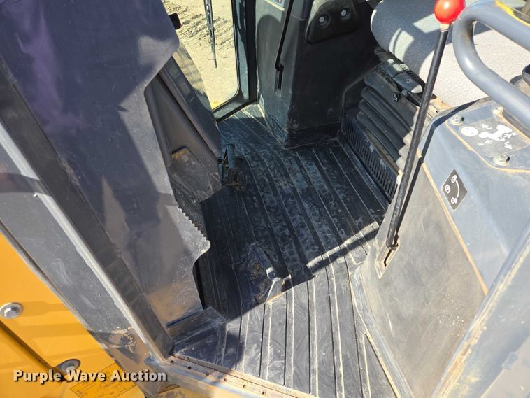 image for item EV5914 2012 John Deere 850K LGP dozer