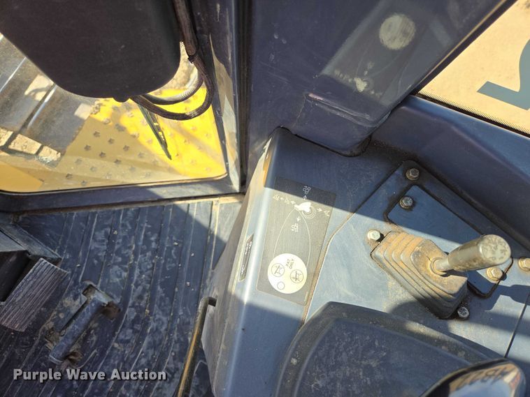 image for item EV5914 2012 John Deere 850K LGP dozer