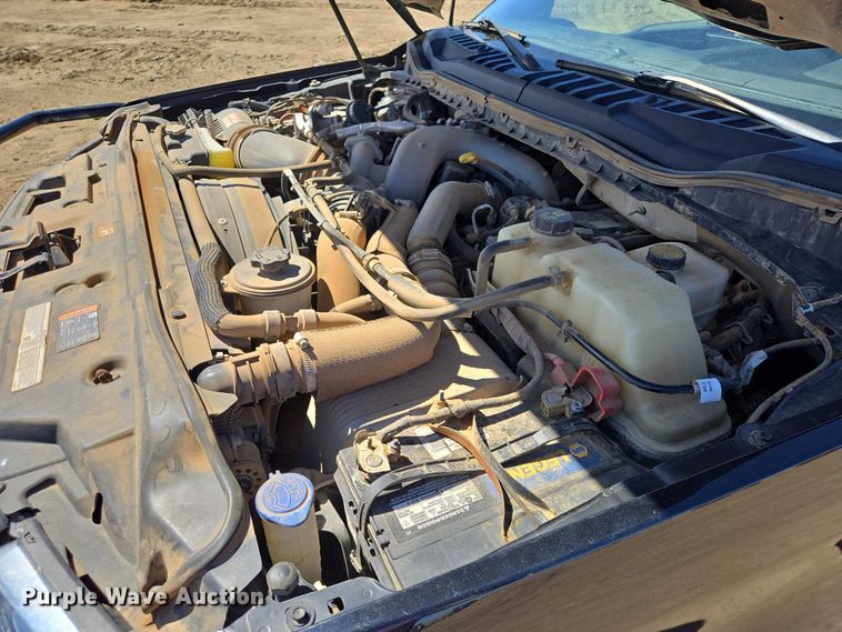 image for item EV5917 2022 Ford F350 Crew Cab flatbed pickup truck