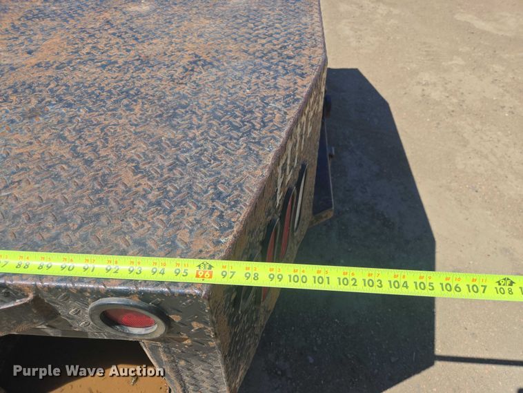 image for item EV5918 2022 Ford F350 Crew Cab flatbed pickup truck