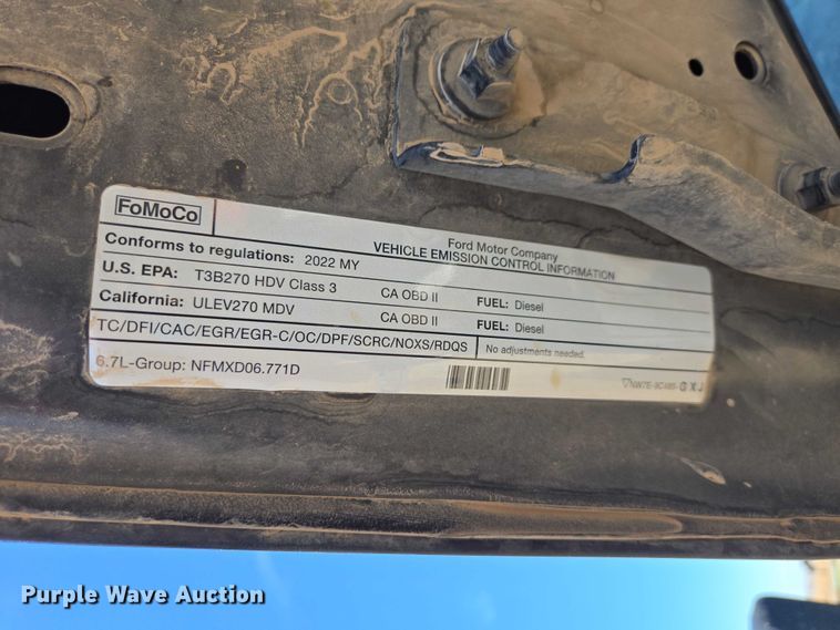 image for item EV5918 2022 Ford F350 Crew Cab flatbed pickup truck