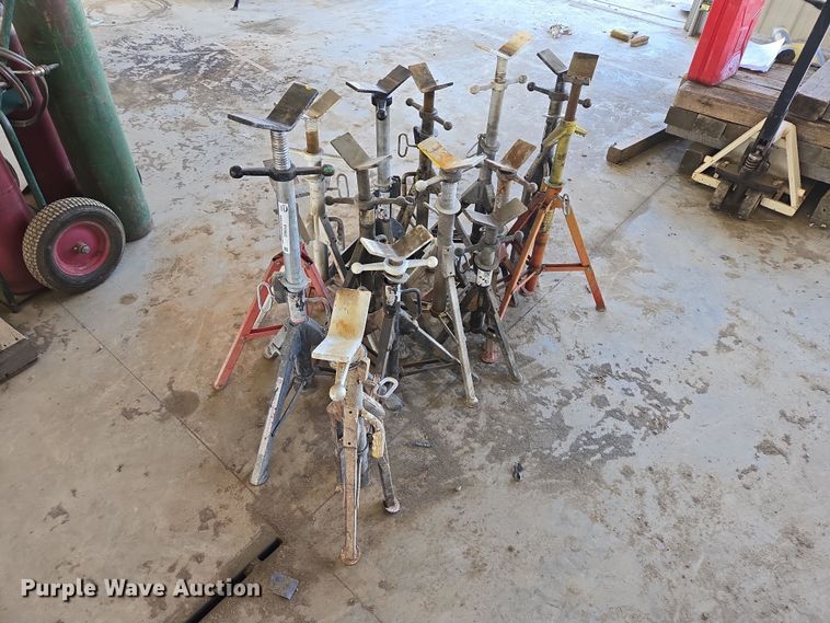 image for item EV5922 (14) pipe stands