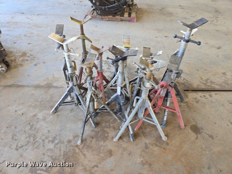 image for item EV5922 (14) pipe stands