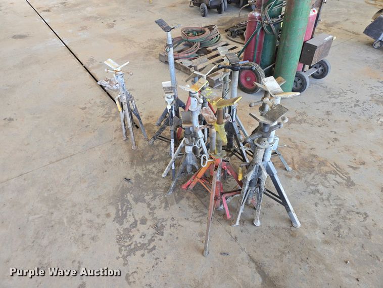 image for item EV5922 (14) pipe stands