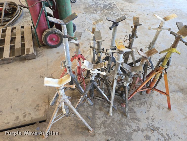 image for item EV5922 (14) pipe stands