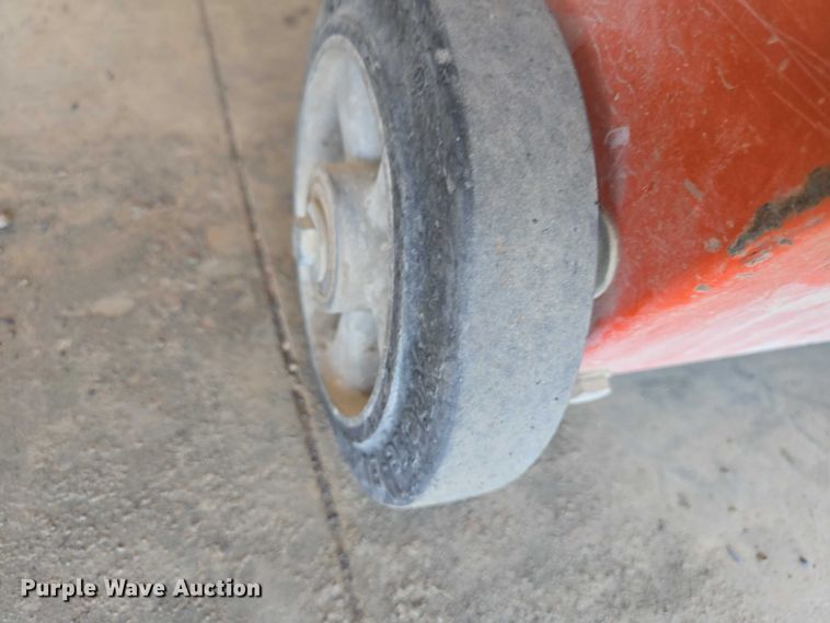 image for item EV5924 Husqvarna FS400LV concrete saw