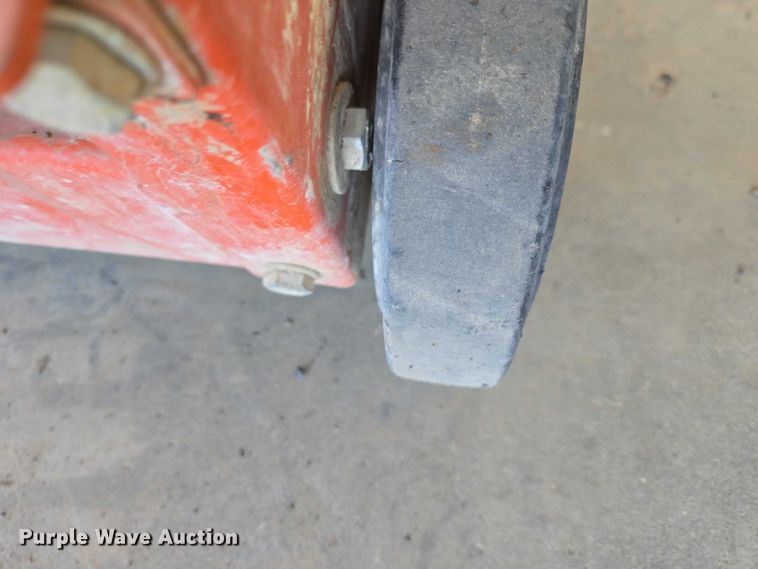 image for item EV5924 Husqvarna FS400LV concrete saw