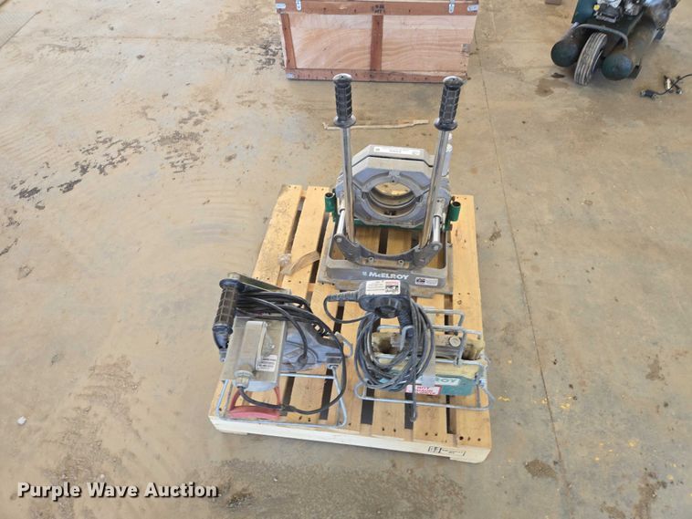 image for item EV5929 McElroy 26 DIPS poly fusion machine