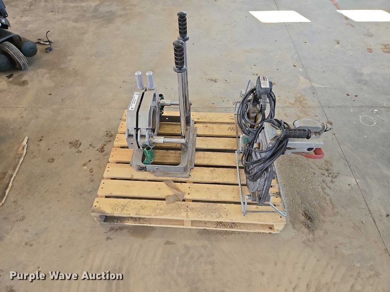 image for item EV5929 McElroy 26 DIPS poly fusion machine