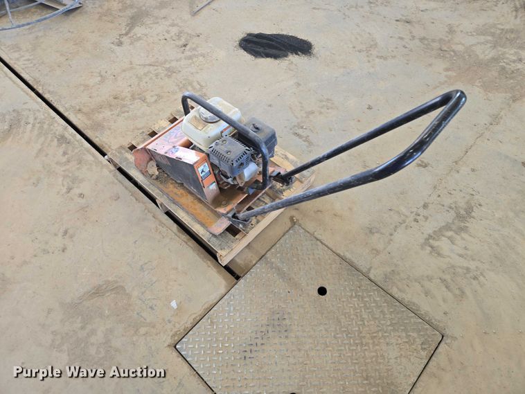 image for item EV5931 MBW GP18 plate compactor