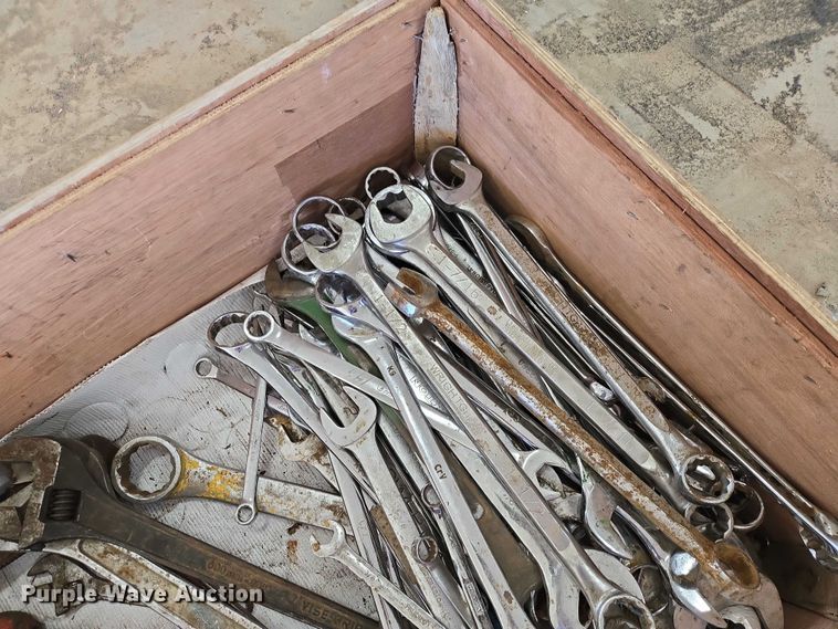 image for item EV5932 Wrenches