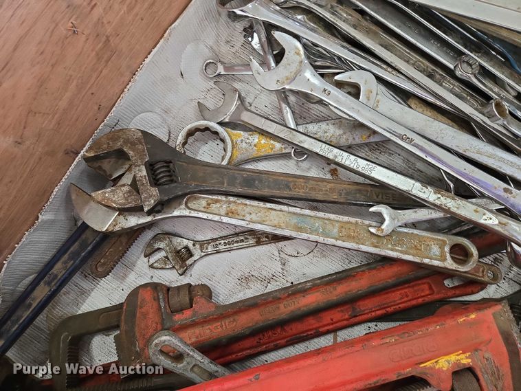 image for item EV5932 Wrenches