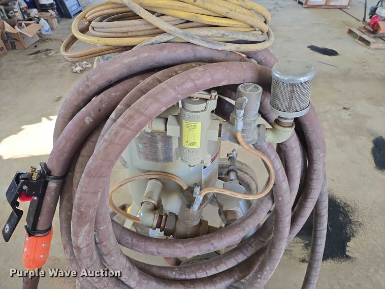 image for item EV5934 2023 Clemco 1648 sand blaster