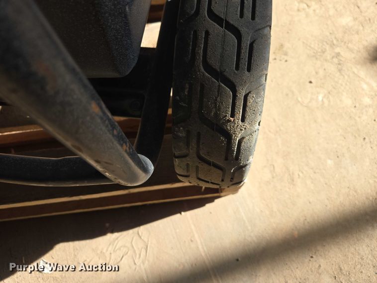 image for item EV5936 (2) generators