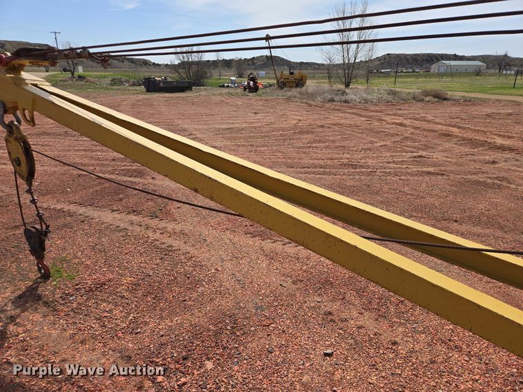 image for item EV5940 1981 Caterpillar D4E pipelayer