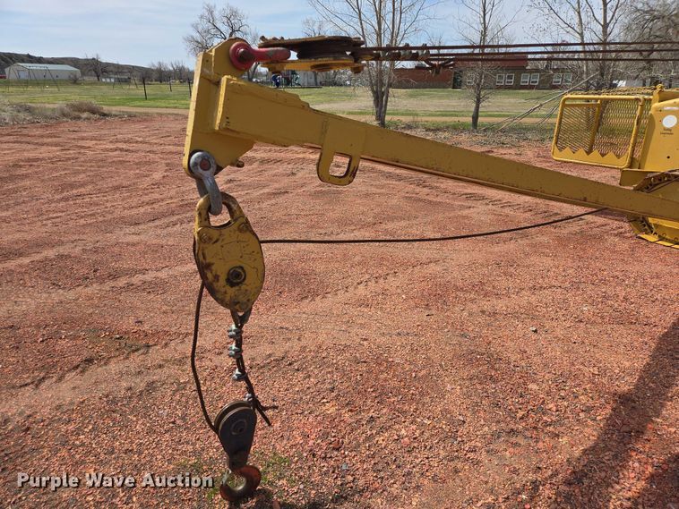 image for item EV5940 1981 Caterpillar D4E pipelayer