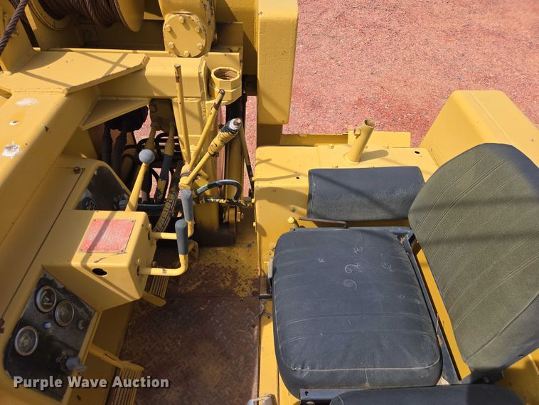 image for item EV5940 1981 Caterpillar D4E pipelayer