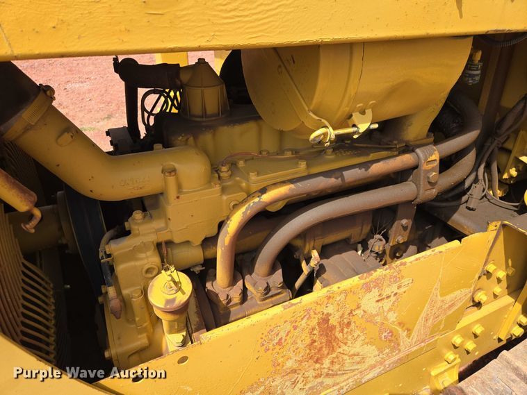 image for item EV5940 1981 Caterpillar D4E pipelayer