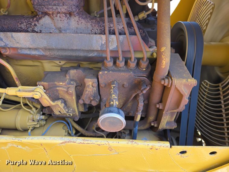 image for item EV5940 1981 Caterpillar D4E pipelayer