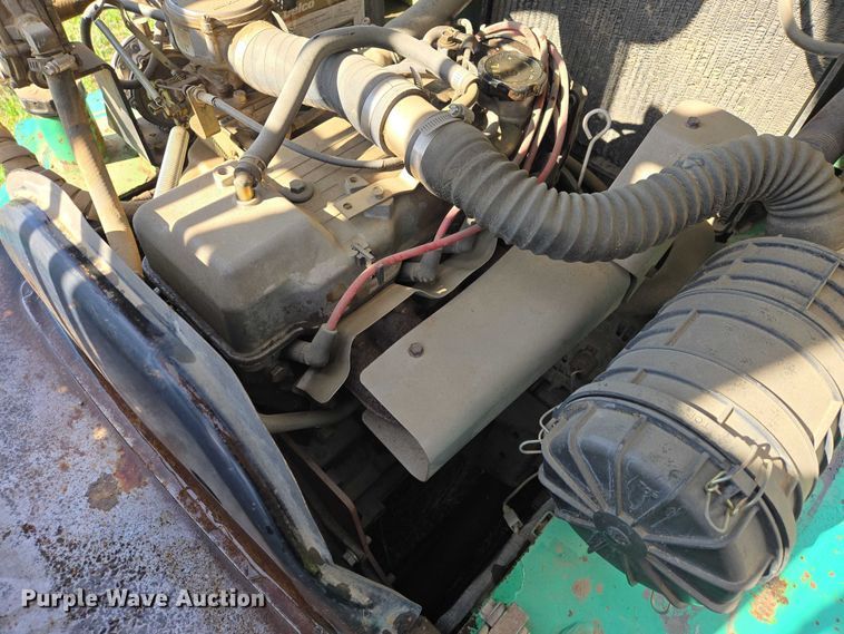 image for item EV5981 Mitsubishi FG30 forklift
