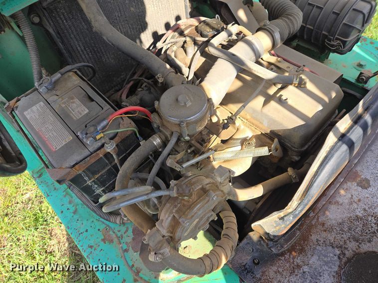 image for item EV5981 Mitsubishi FG30 forklift