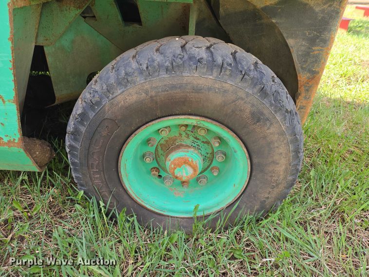 image for item EV5981 Mitsubishi FG30 forklift